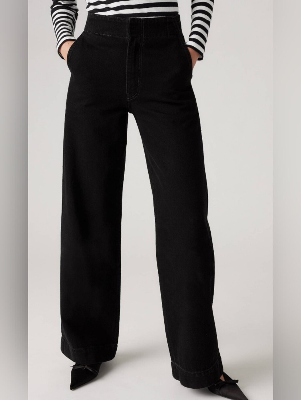 Levi's Black Ribcage Wide Leg Trouser Jean In 29